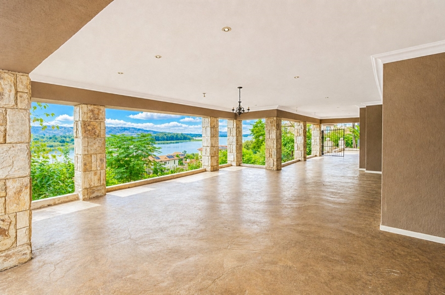 3 Bedroom Property for Sale in Birdwood Estate North West